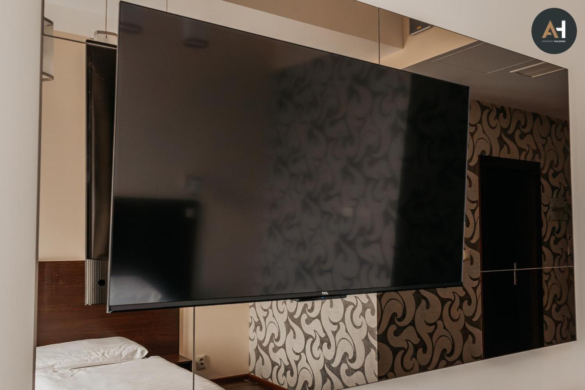 Ah Charlotte City Center Apartment Кошице Екстер'єр фото